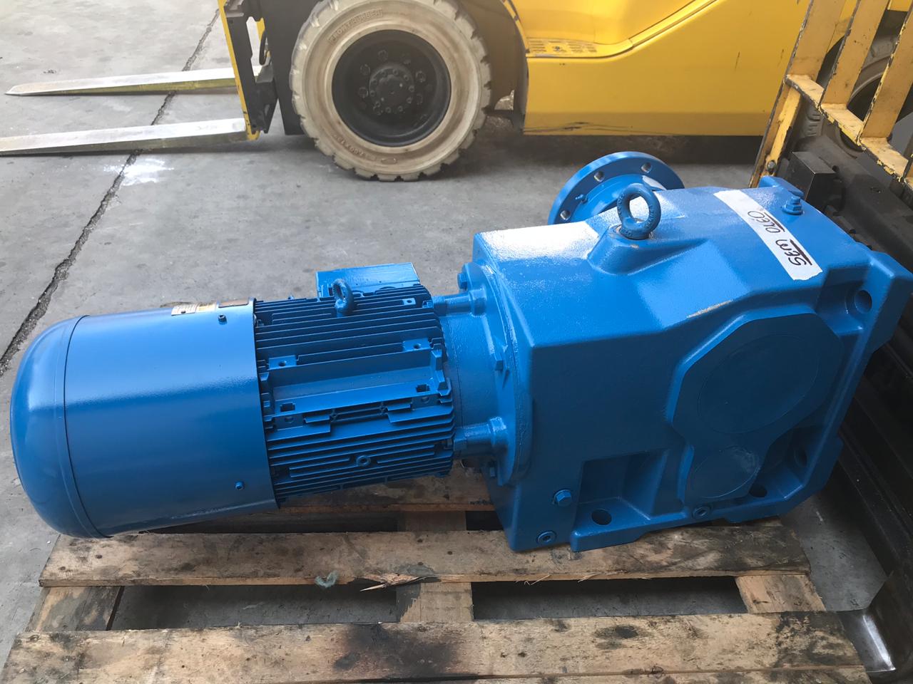 REFORMA REDUJTOR DE VELOCIDADE.jpg